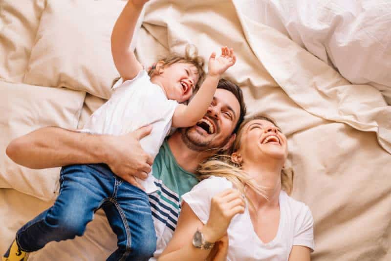 Bedtime for Kids: 11 Tricks to End the Bedtime Battle