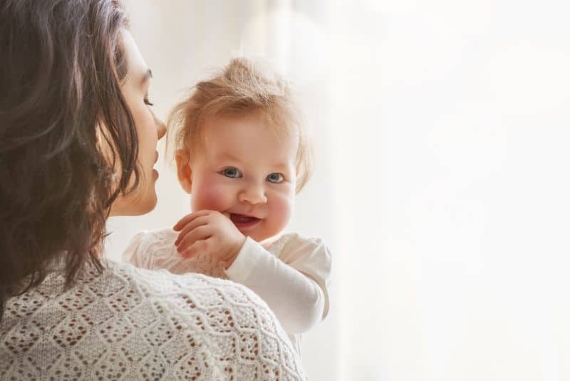 Single Mom Struggles: 11 Painful Facts And How To Deal With Them