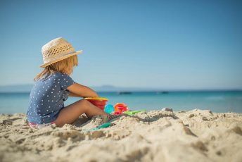 Toddler Beach: 10 Tips For Enjoying With Your Little One