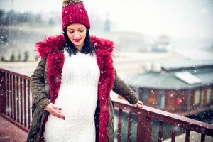 Pregnancy Outfits For Winter: 10 Maternity Outfits To Keep Warm