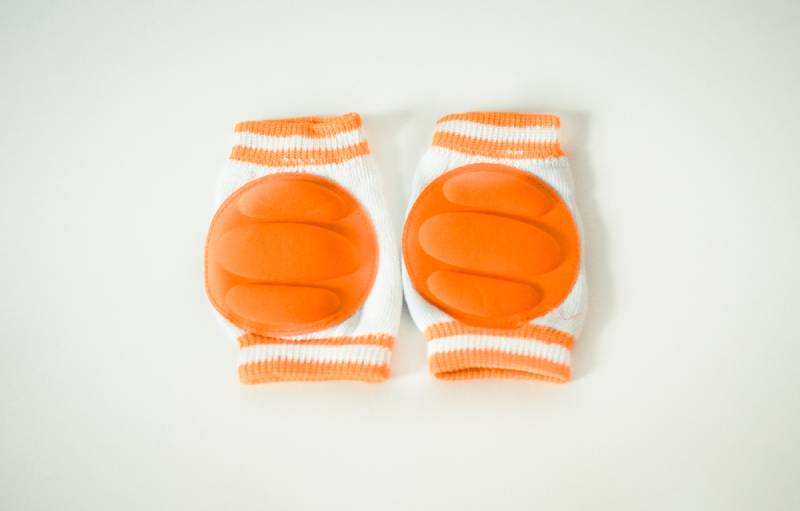 8 Best Knee Pads For Babies In 2022 To Make Crawling Fun
