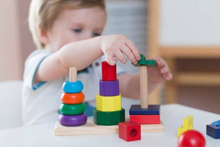 12 Best Toys For Fine Motor Skills Development Of 2022