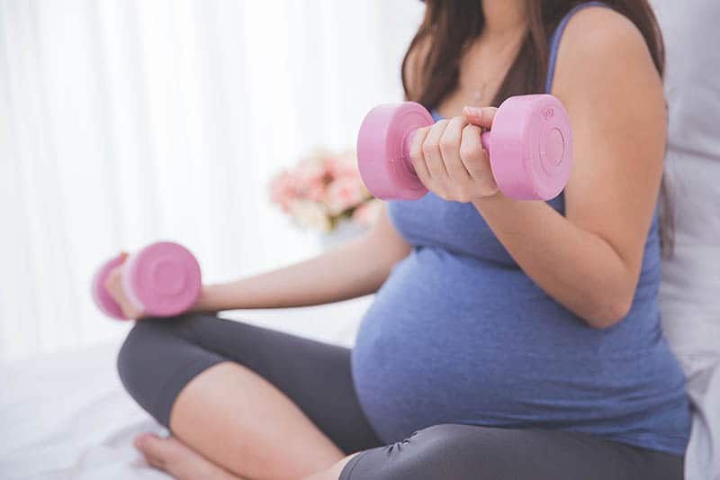 Best Pregnancy Workouts To Keep You Happy & Healthy While Expecting