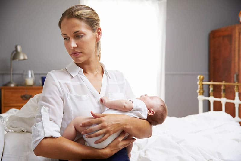 Giving Up Breastfeeding: 8 Things For Every Mom To Keep In Mind