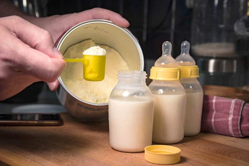 can-you-mix-formula-and-breastmilk-tips-on-how-to-do-it