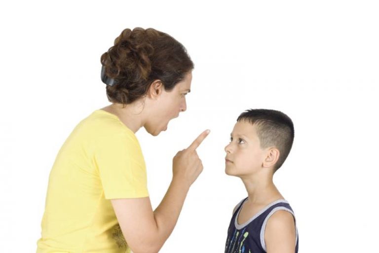7 Signs Of Family Manipulation And How To Handle Them
