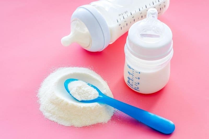 Switching from Breast Milk to Formula Guide