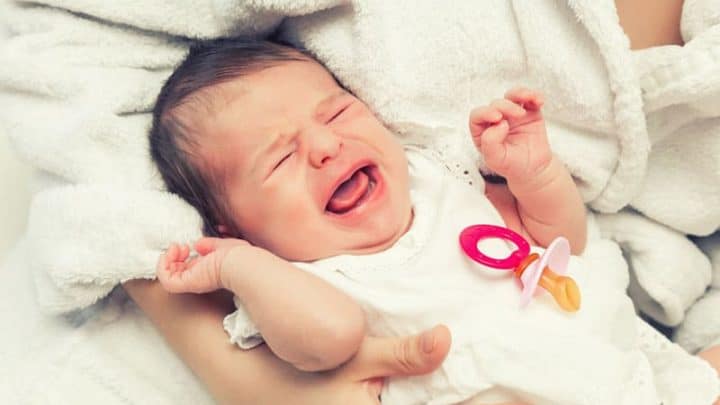 Baby Won’t Take Pacifier? 6 Tips You Can Try