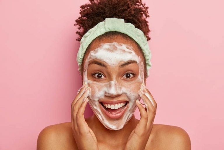 Best Face Wash For Teenagers And Tweens Of 2022 (Detailed Guide)