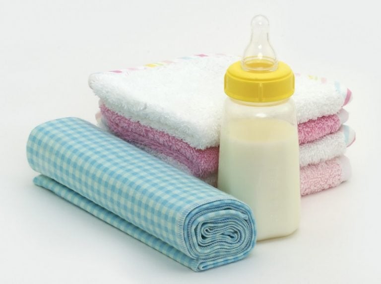 How Many Burp Cloths Do I Need? 12 Best Burp Cloth Picks