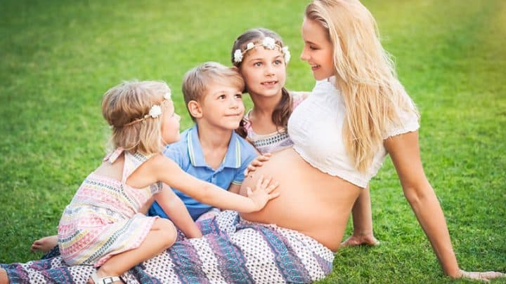40 Heartwarming And Creative 4th Baby Announcement Ideas