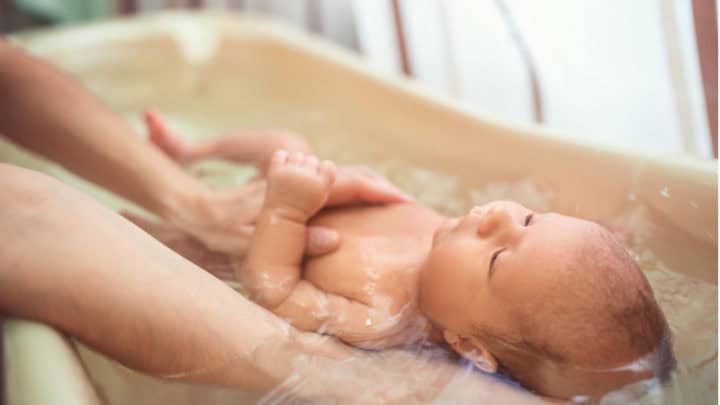 Baby Swallowed Bath Water By Accident – What Can You Do?
